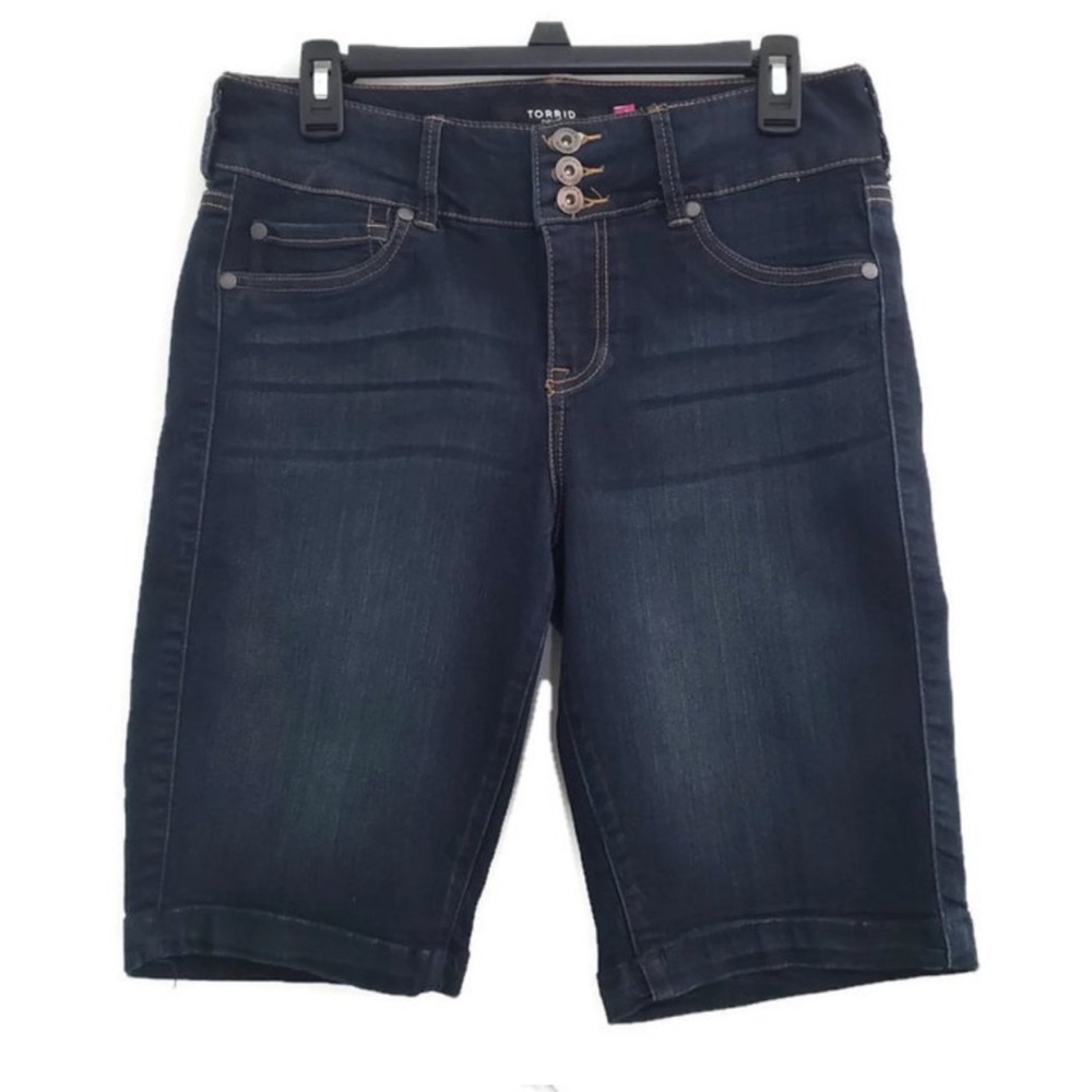 💗Torrid💗 Blue Jean Shorts Classic 3 Button Denim Style Size 14